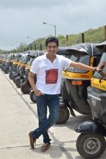 Amey Wagh at Shutter film promotions with rickshaw drivers in Filmcity, Mumbai on 27th June 2015